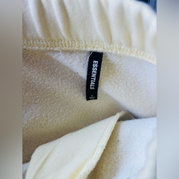 FEAR OF GOD ESSENTIALS SWEATPANTS IN GARDEN YELLOW SIZE:SMALL - Picture 6 of 6